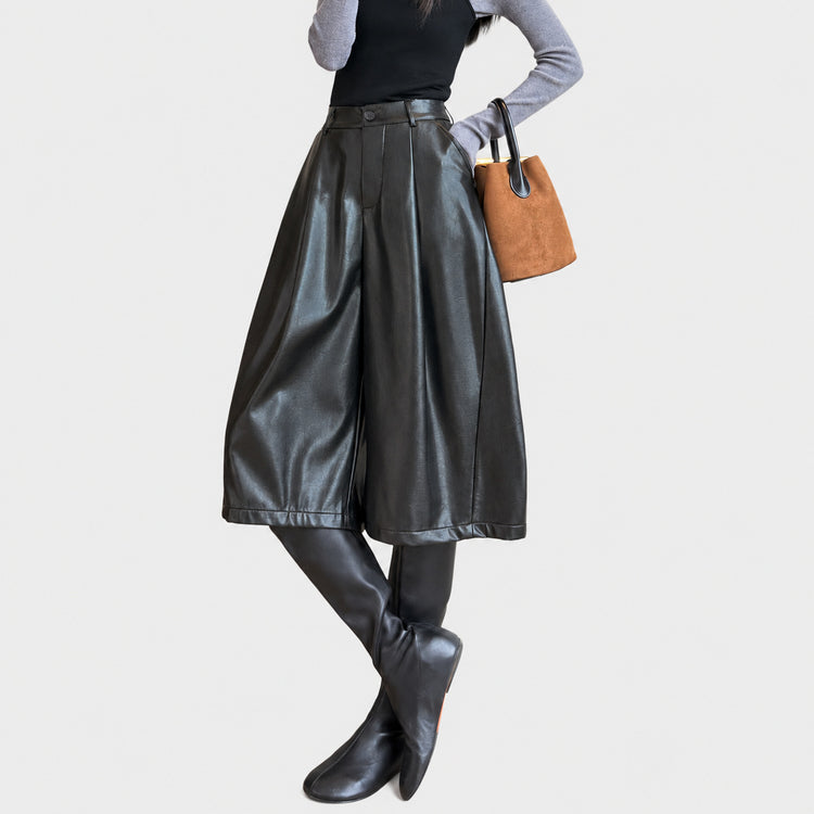 Tangtang~ Seven-quarter vintage wide-leg leather pants for women, 2026 autumn new old money style, drapey versatile casual PU leather pants
