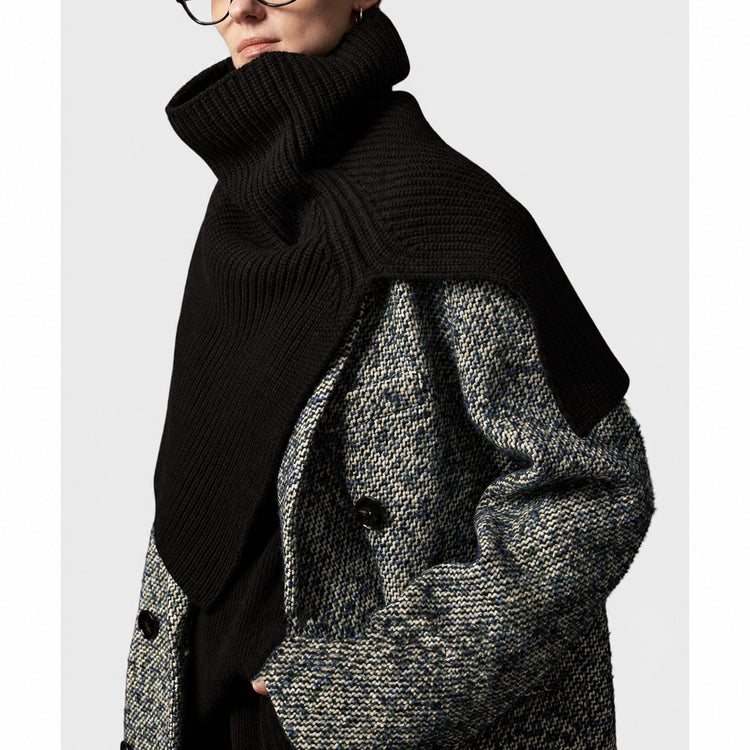 Styling artifacts: ultra-fine merino wool, high neck slit, multi-wear, knitted shawl, large scarf